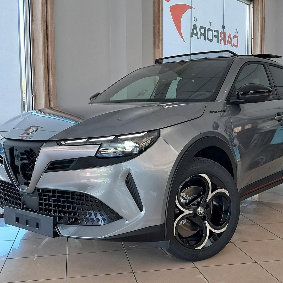 Alfa Romeo Junior 1.2 136 CV Hybrid eDCT6 Speciale tetto Apribile