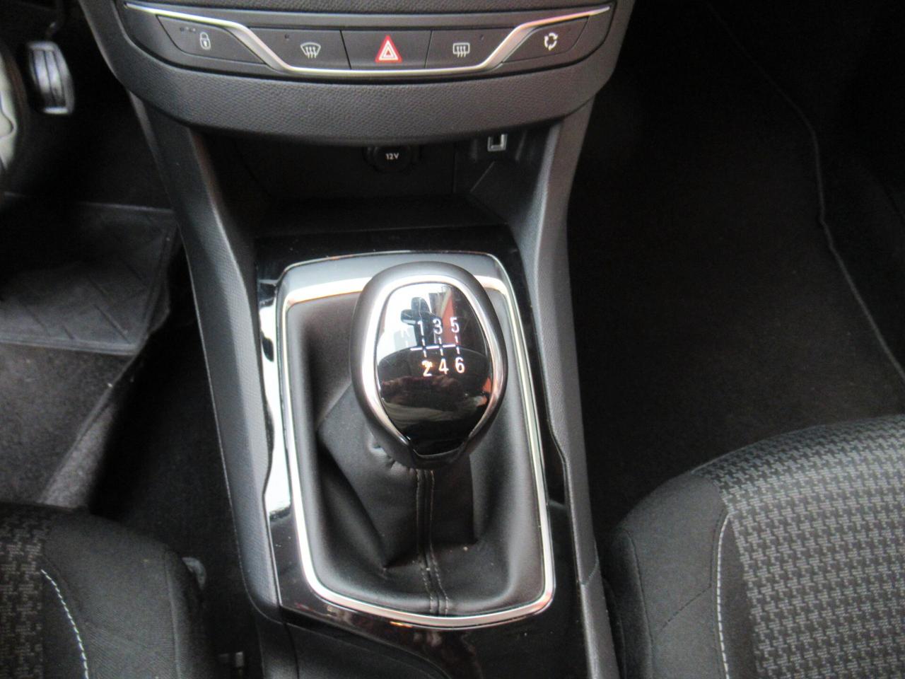 Peugeot 308 BlueHDi 130 S&S Business