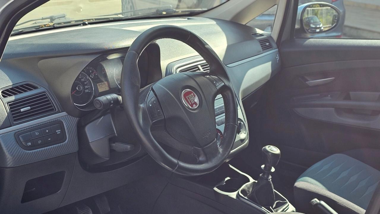 Fiat Grande Punto 1.3 MJT 90 CV 5 porte Emotion