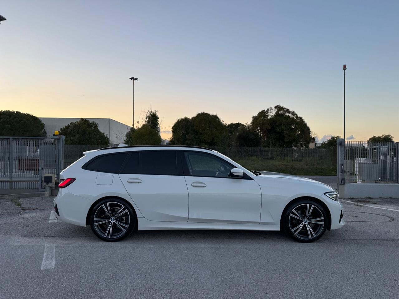 Bmw 318 318d 48V Touring Sport