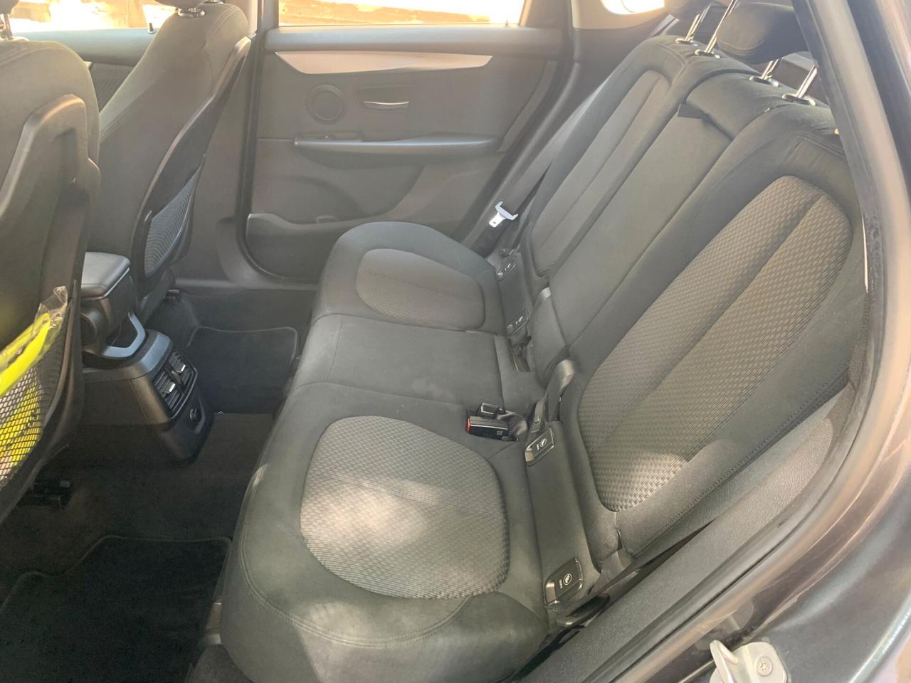 Bmw 2er Active Tourer 218d Advantage
