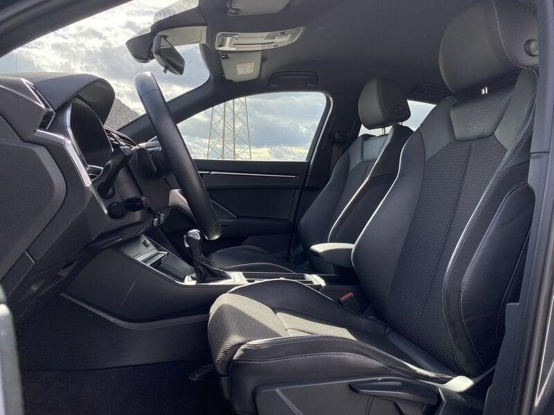 Audi Q3 SPB S Line interno ed esterno 2.0 TDI 150CV S-Tronic 35