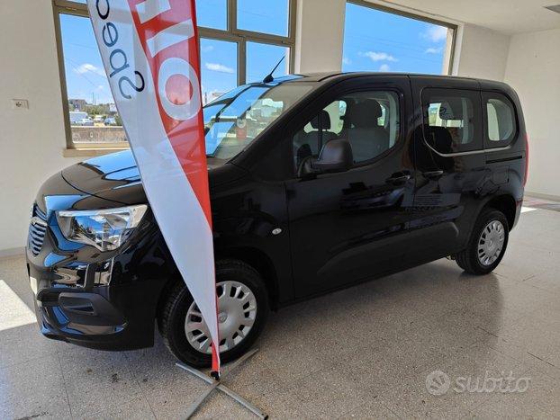 OPEL Combo Life KM0 per trasporto disabili