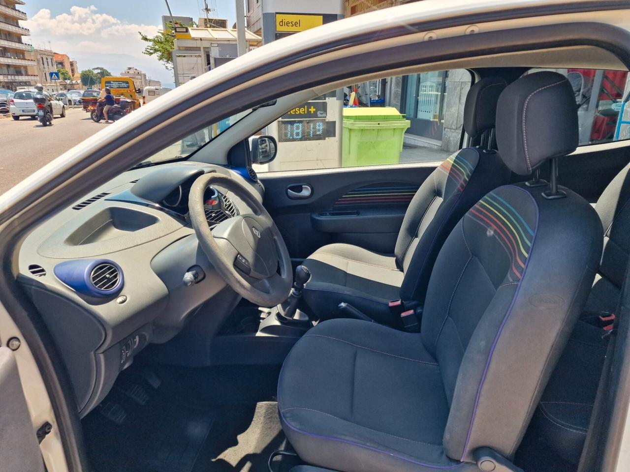 Renault Twingo 1.2 16V Live