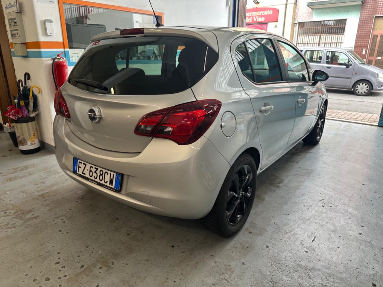 Opel Corsa 1.2 5 porte Black Edition - NO VINCOLO DI FINANZIAMENTO!