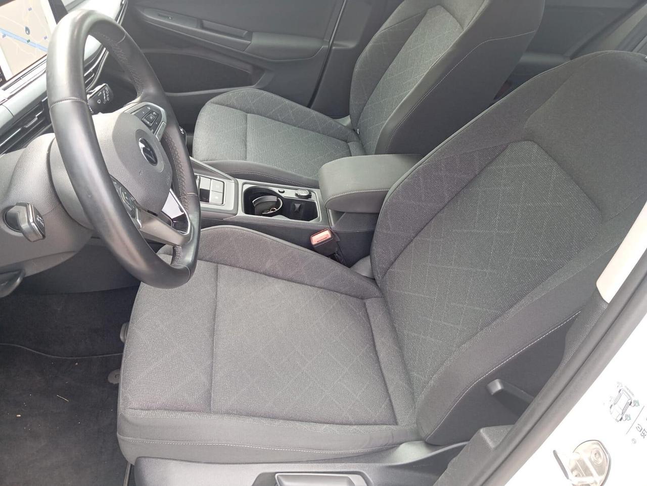 Volkswagen Golf 2.0 TDI 116 CV Life*Navi*