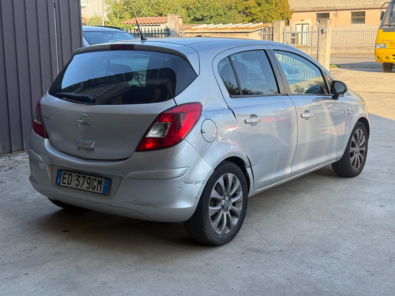 Opel Corsa 1.2 80CV 5 porte GPL-TECH Edition