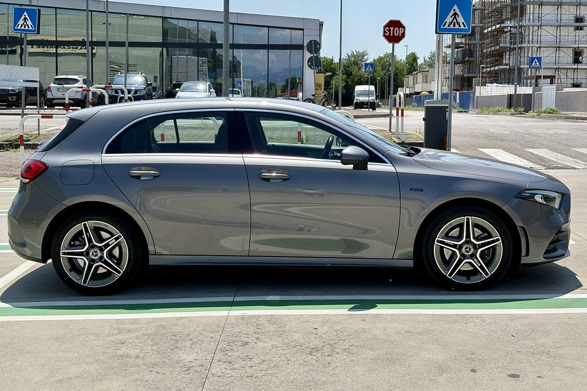MERCEDES A 250 e Automatic EQ-Power Premium