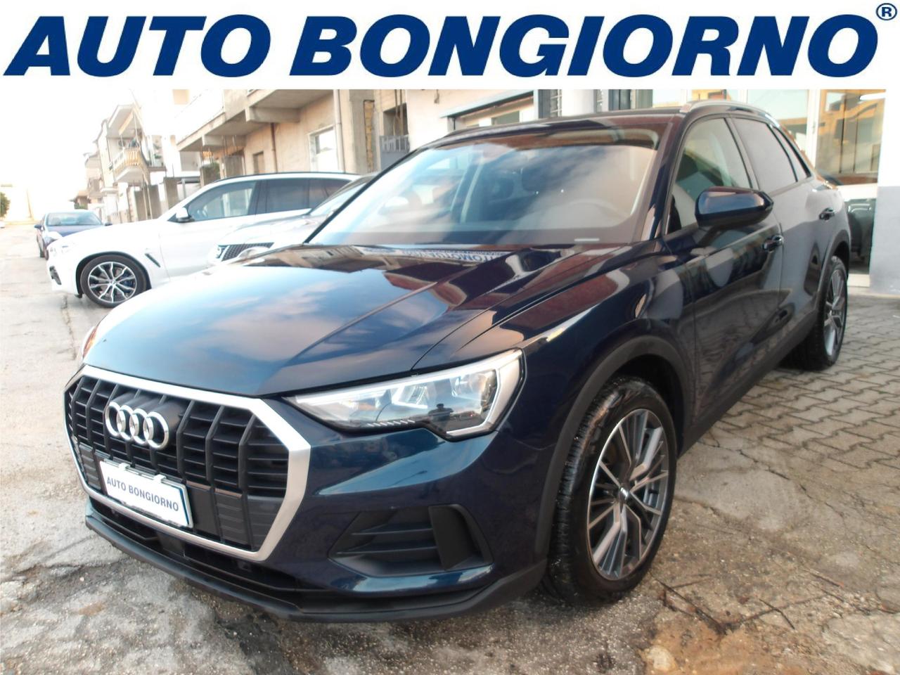 Audi Q3 35 2.0 tdi Business s-tronic