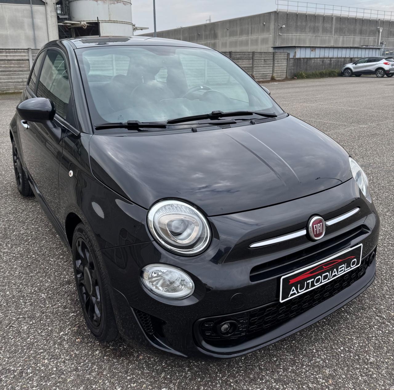 Fiat 500 1.0 Hybrid Sport Full Black