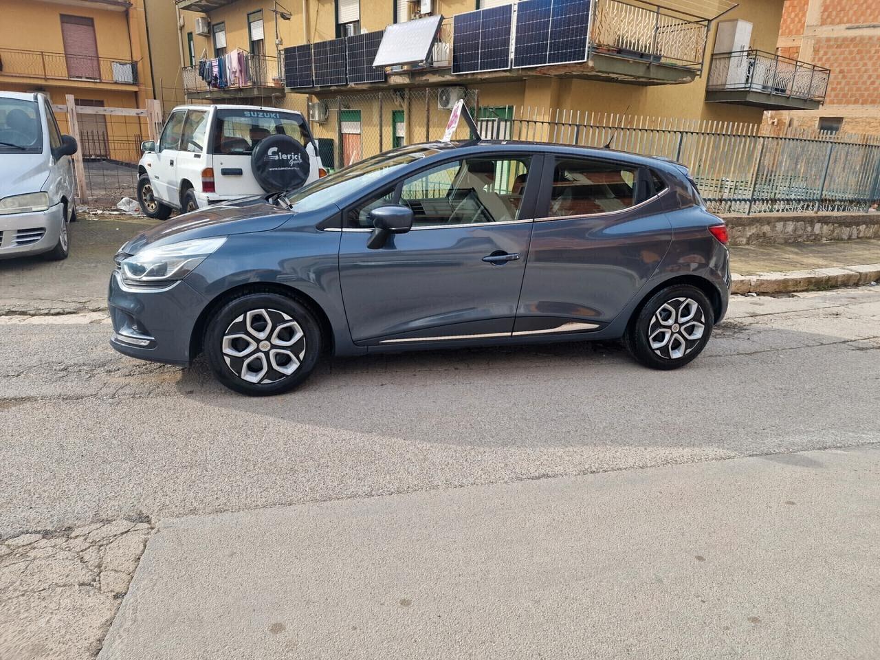 Renault Clio dCi 8V 75 CV 5 porte Duel