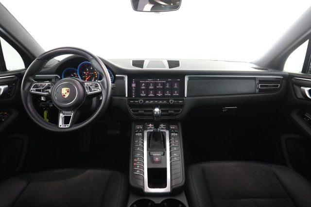 PORSCHE Macan Macan