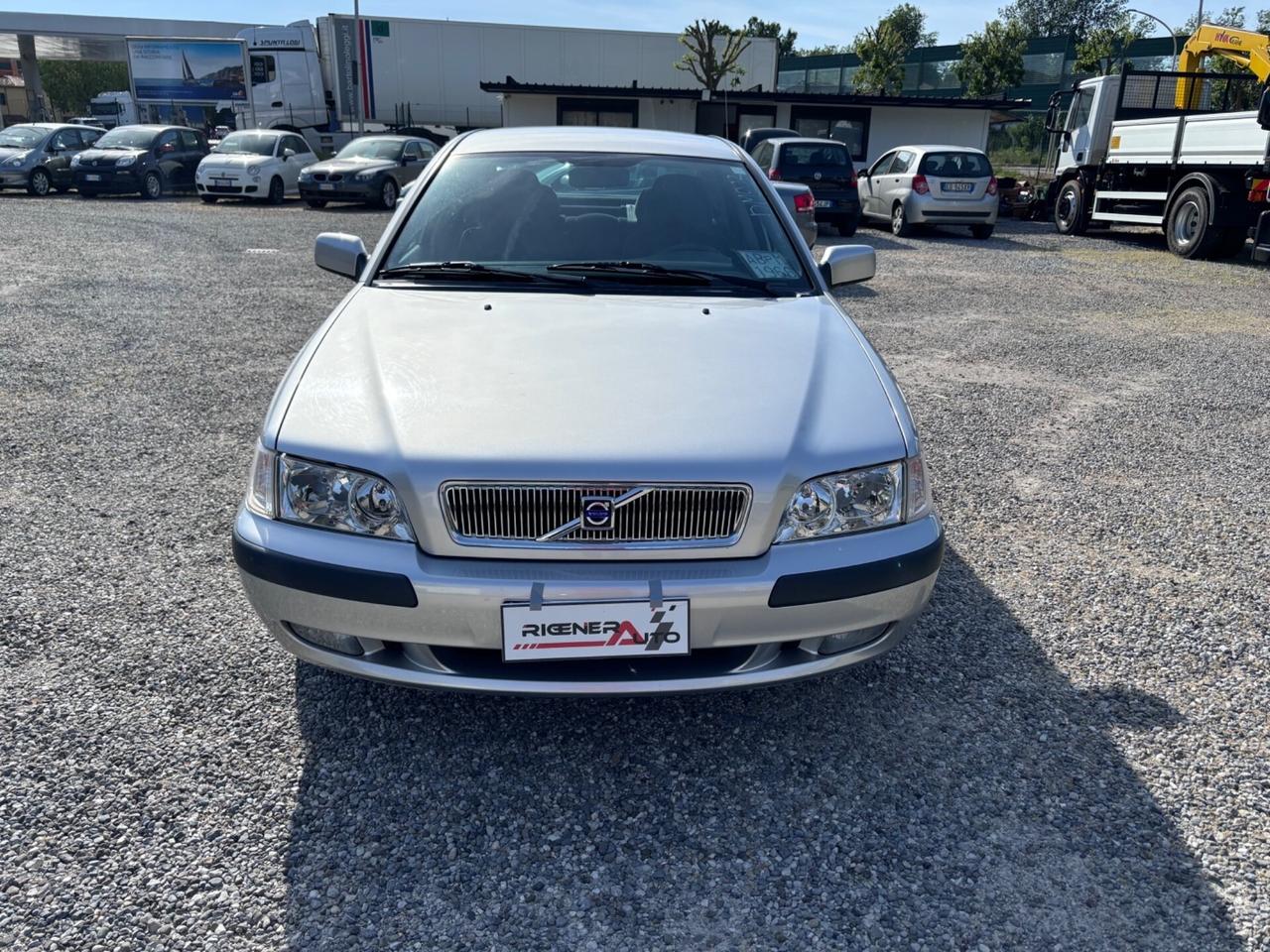 Volvo V40 S40 1.8 16V cat