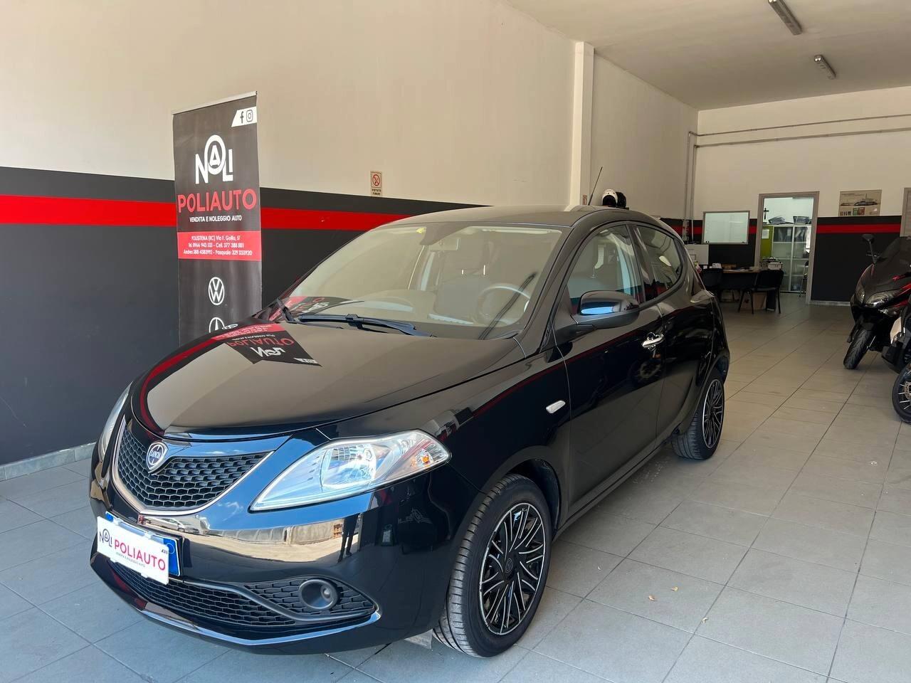 Lancia Ypsilon 1.2 69 CV 5 porte Mya