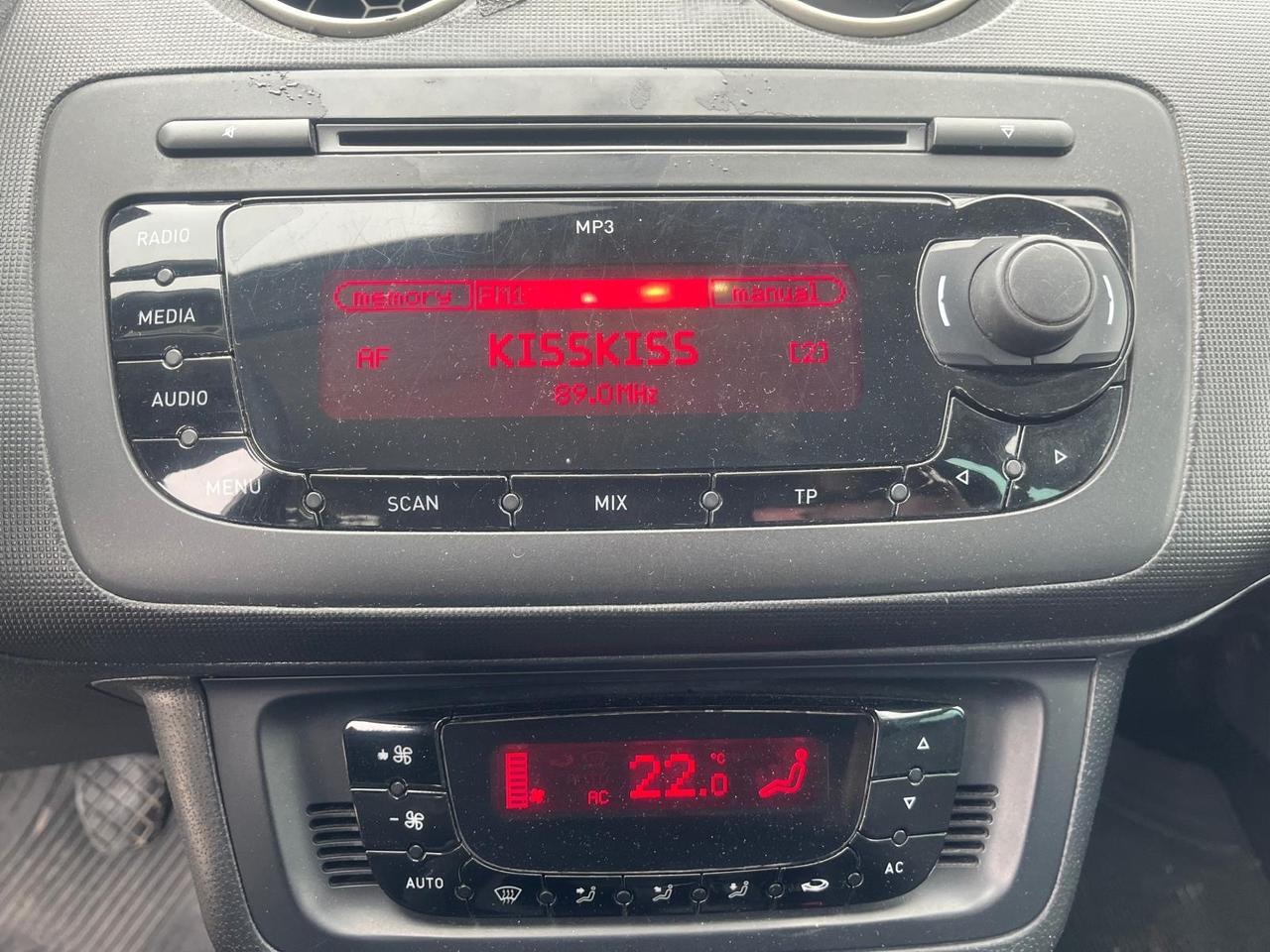 Seat Ibiza SW-1.6 tdi-full -2011