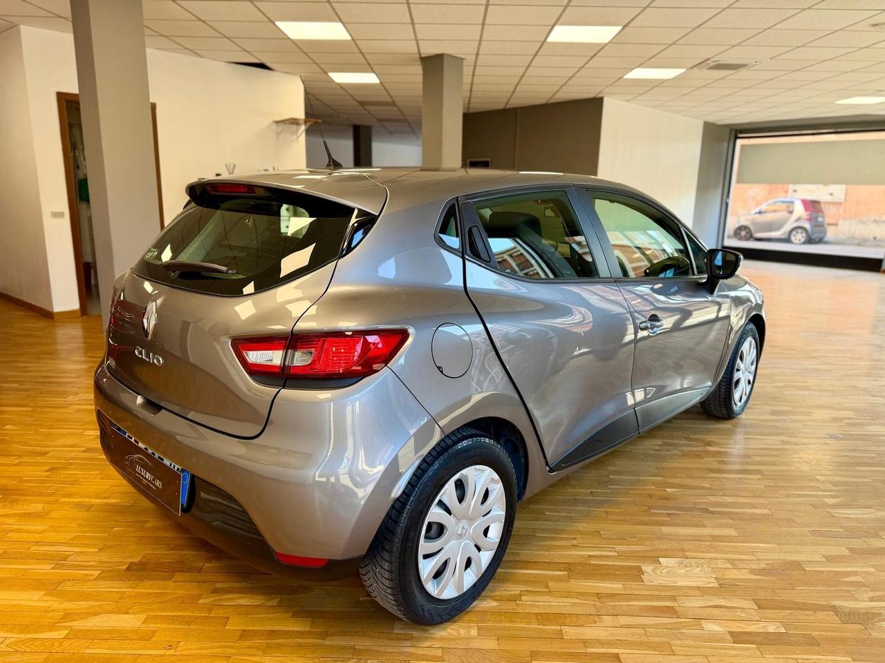 Renault Clio 1.2 75CV 5 porte