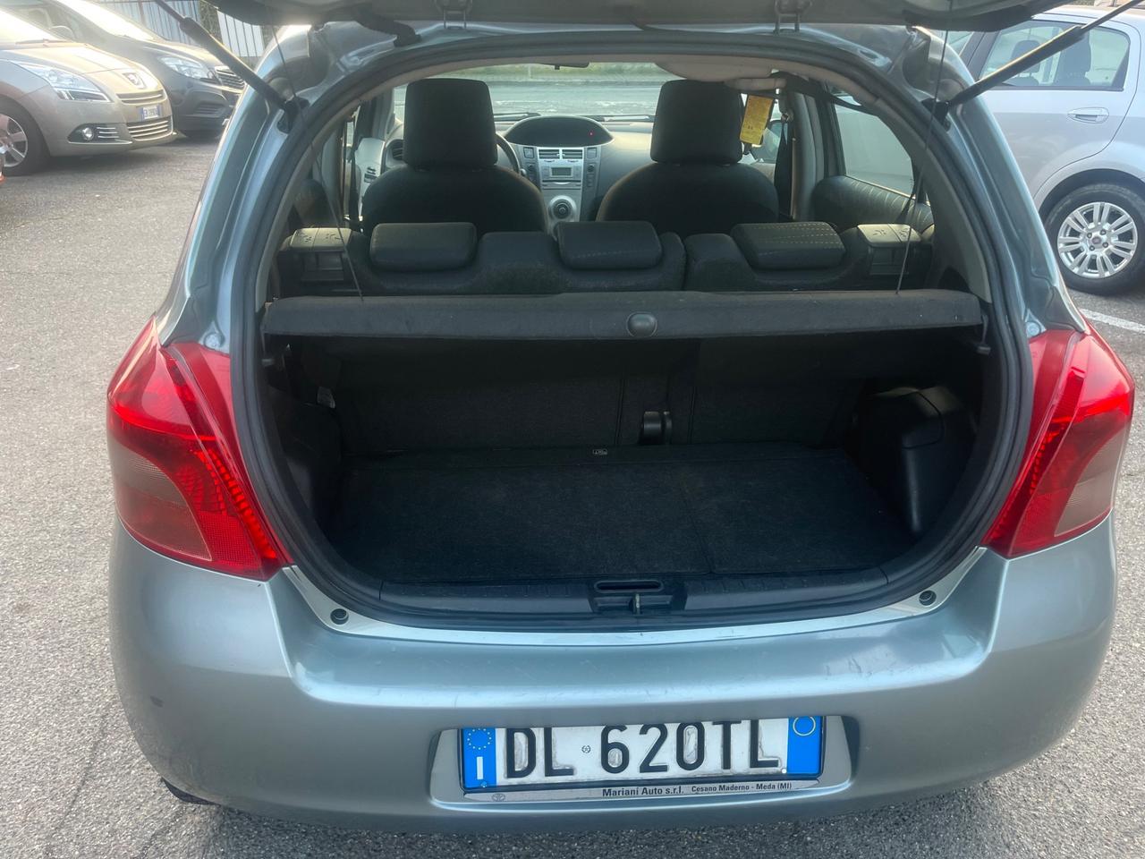 Toyota Yaris 1.3 5 porte Sol