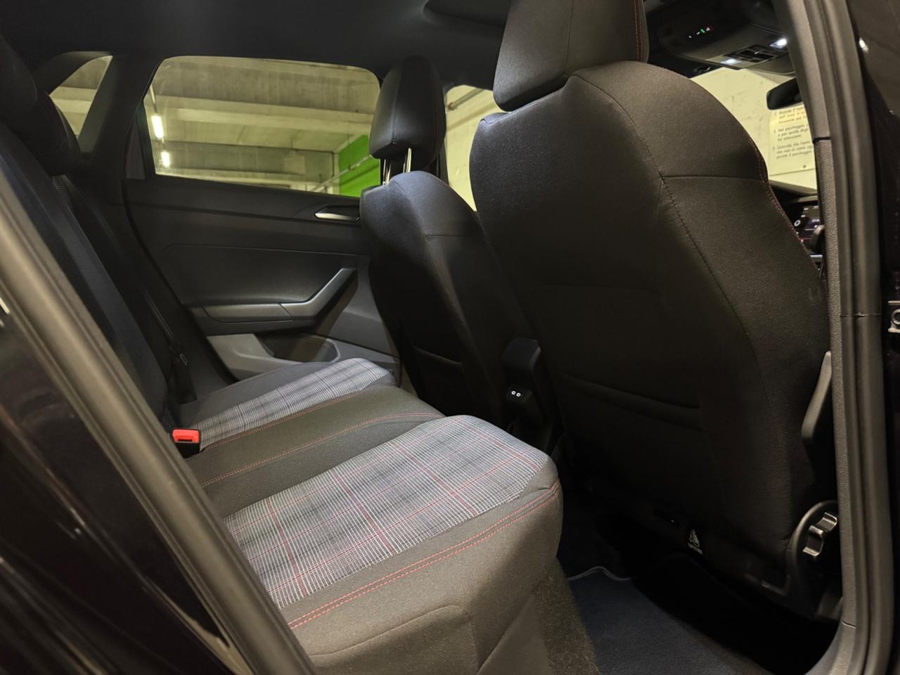 Volkswagen Polo 2.0 TSI DSG GTI