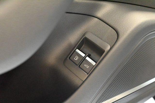 AUDI A6 AVANT 50TFSI e QUATTRO ULTRA S-TR.BUSIN.SPORT FULL