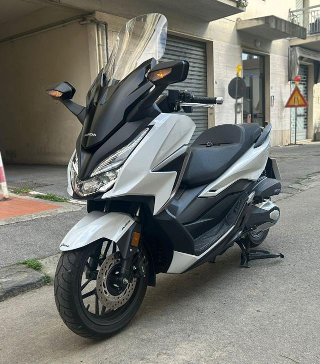 HONDA Forza 350
