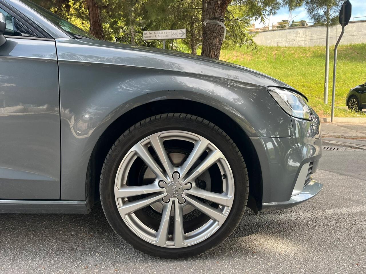 Audi A3 SPB 30 g-tron S tronic Sport
