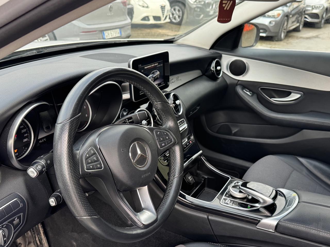 Mercedes-benz C 200 d Auto Premium