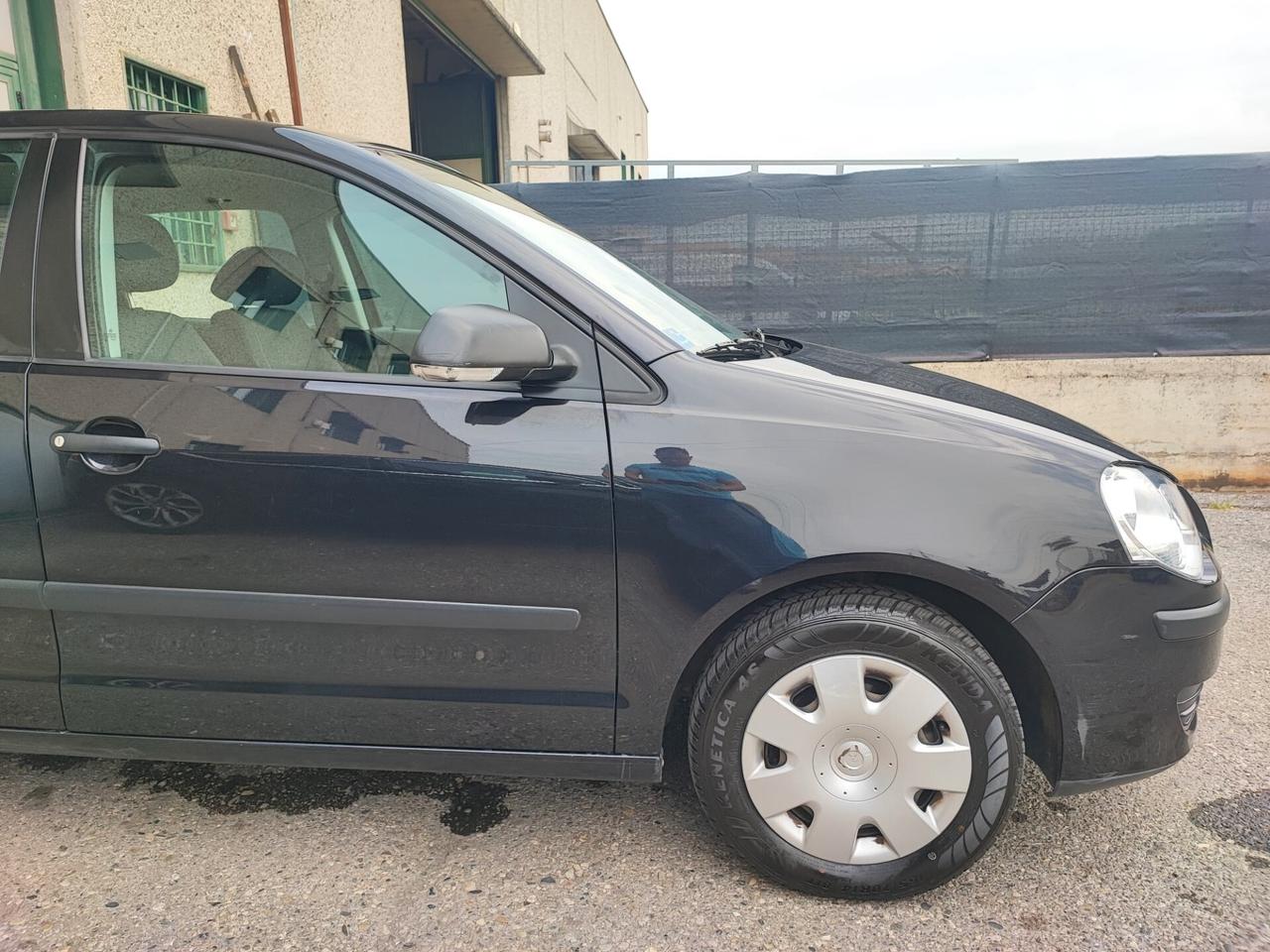 Volkswagen Polo 1.2 BENZINA NEOPATENTATI 5 PORTE 2005