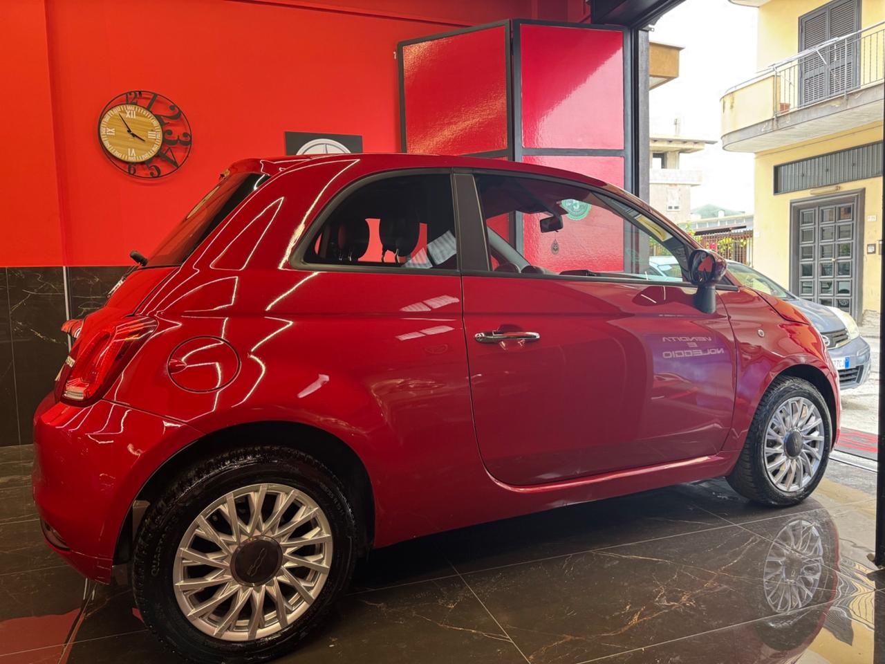 Fiat 500 1.0 Hybrid Red