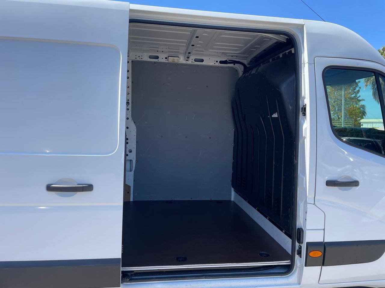 Renault Master T35 2.3 dCi/145 PL Cabinato Twin Turbo S&S