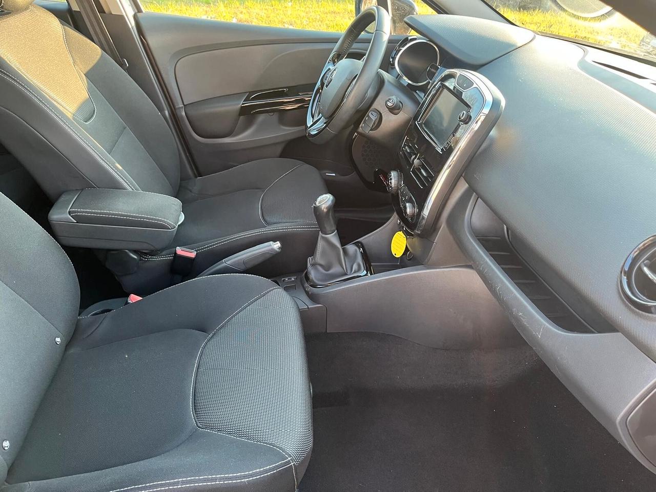 Renault Clio 1.2 75CV 5 porte