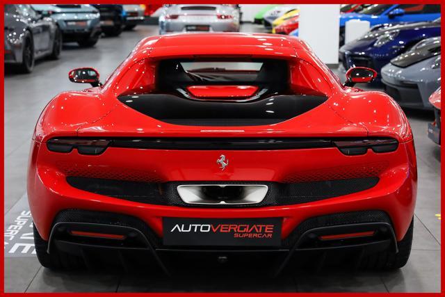 FERRARI 296 GTB|LIFT|DISPLAY PASS|RETROCAMERA|