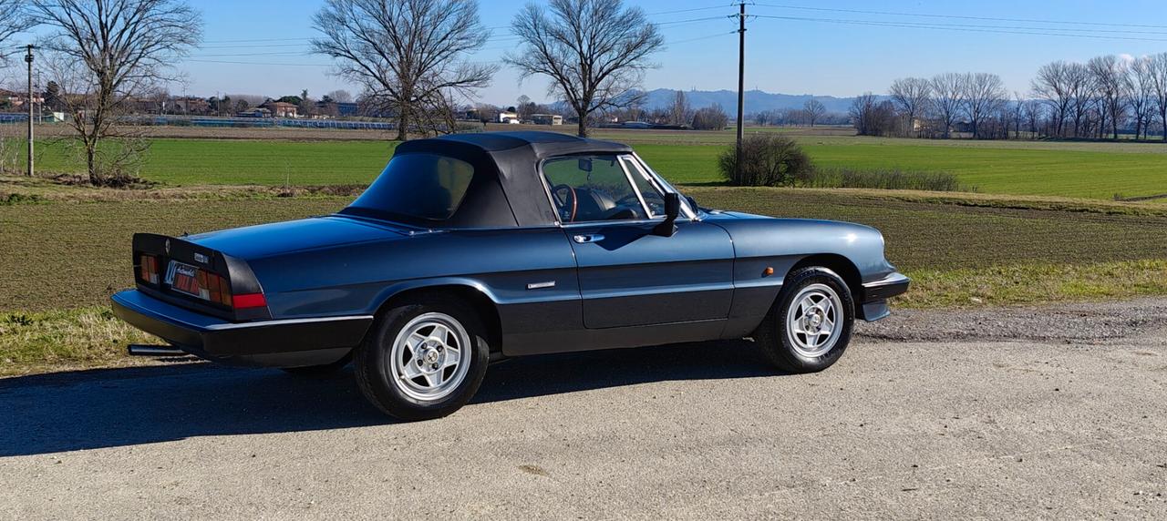 Alfa Romeo Spider 1.6