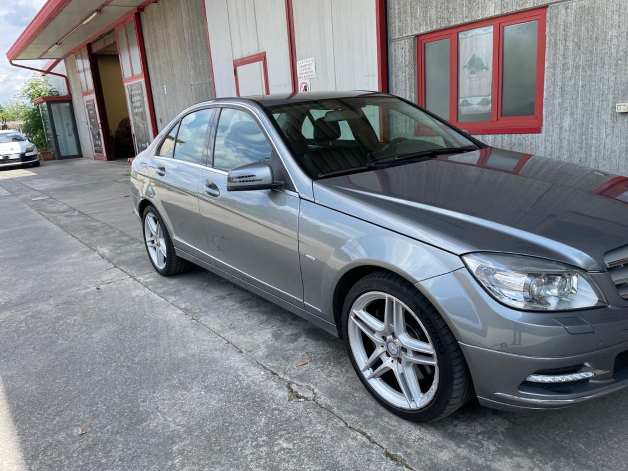 Mercedes-benz C 350 C 350 CDI 4M. BlueEFFICIENCY Avantgarde AMG