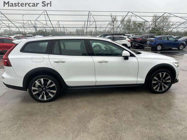 VOLVO V60 Cross Country V60 Cross 2.0 b4 Business Pro awd auto - GE939CH