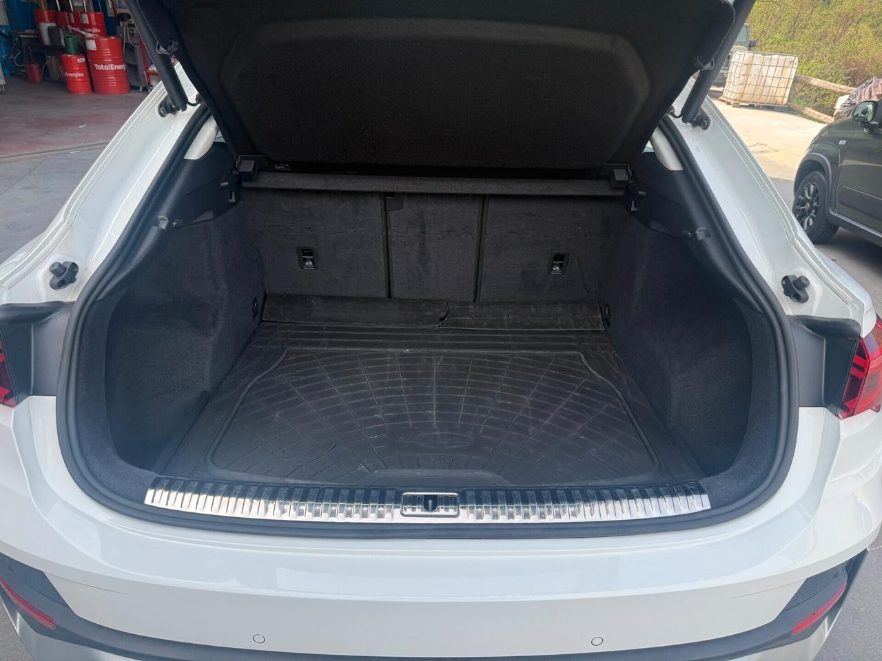 AUDI Q3 SPORTBACK S-TRONIC S-LINE 2.0 TDI 150CV