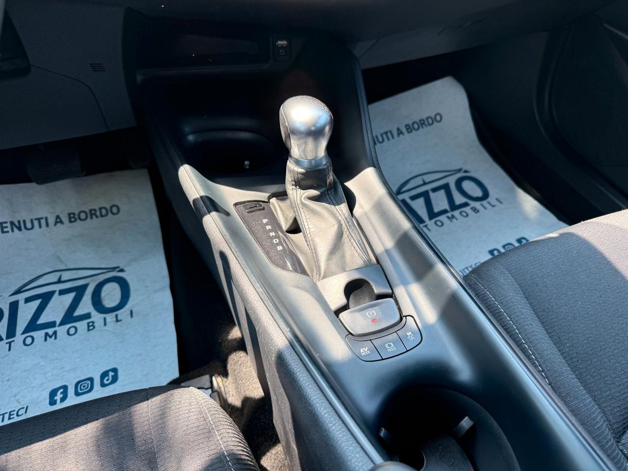 TOYOTA C-HR 1.8 Hybrid E-CVT 122CV NAVI LED