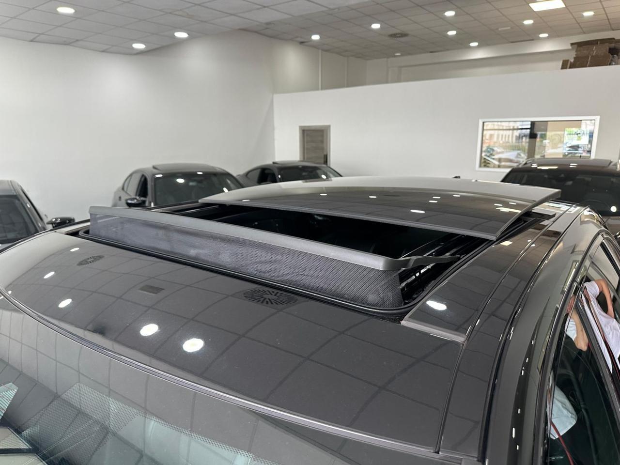 Jaguar F-Pace SE R-Dynamic AWD Navi Tetto C21 BlackPack RDynamic