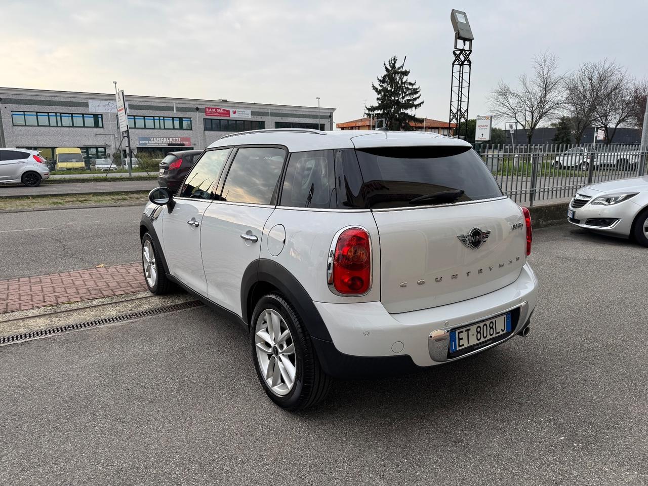 Mini Cooper D Countryman 1.6 Diesel. Ok Neopatentati