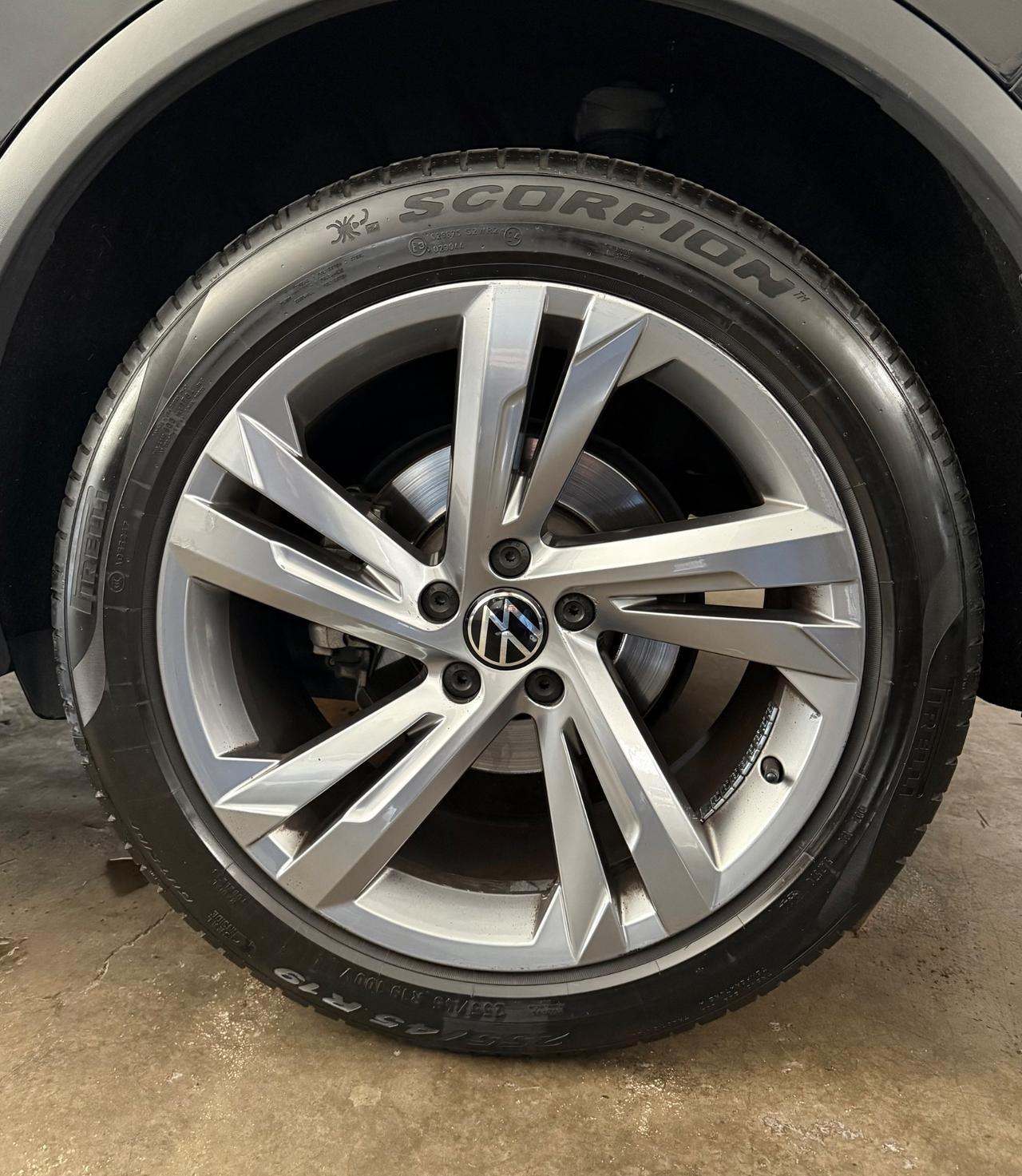Volkswagen Tiguan 2.0 Tdi 200CV R Line 4Mot DSG