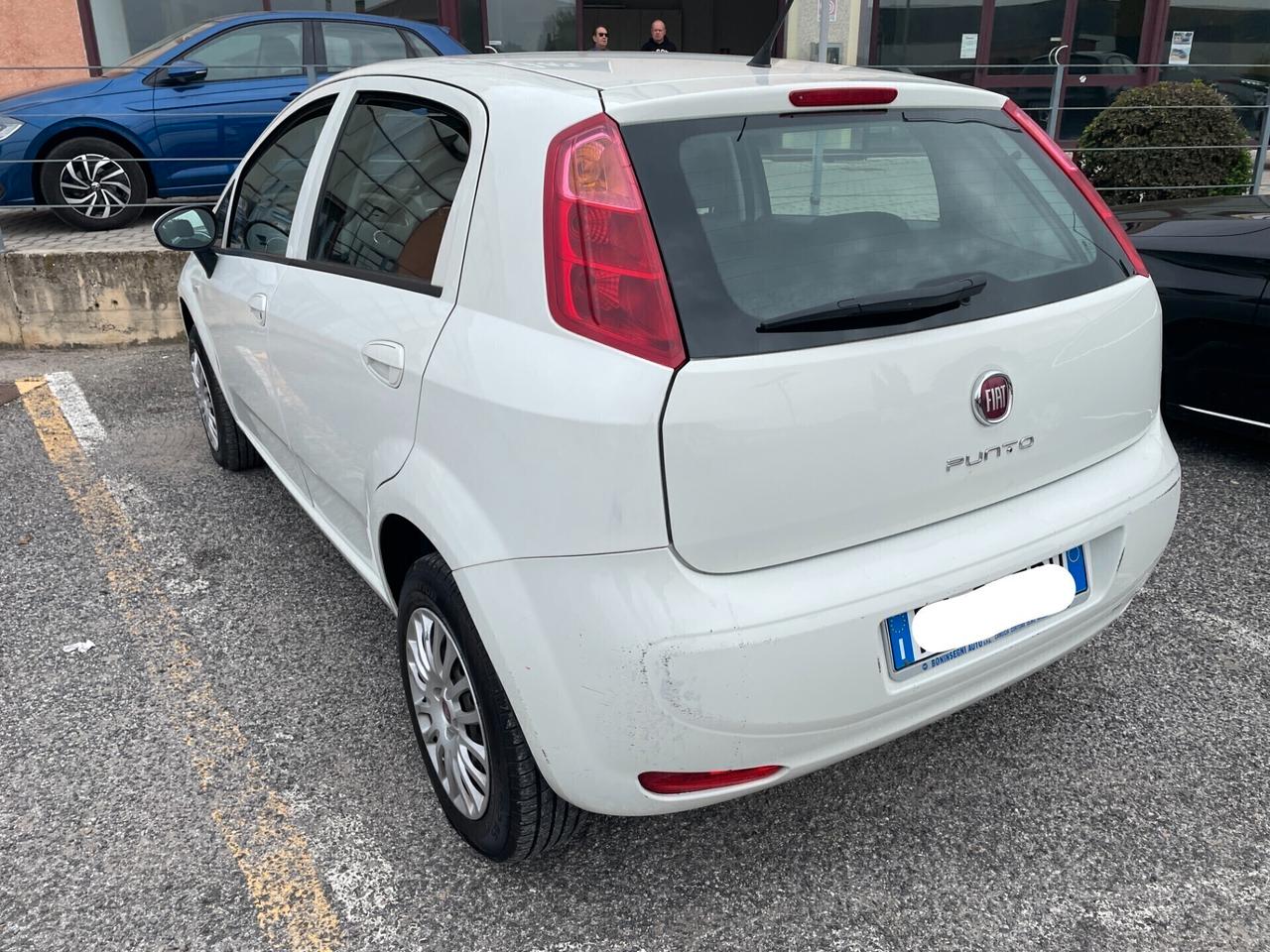 Fiat Punto 1.4 5 porte Natural Power OK NEOPATENTATI