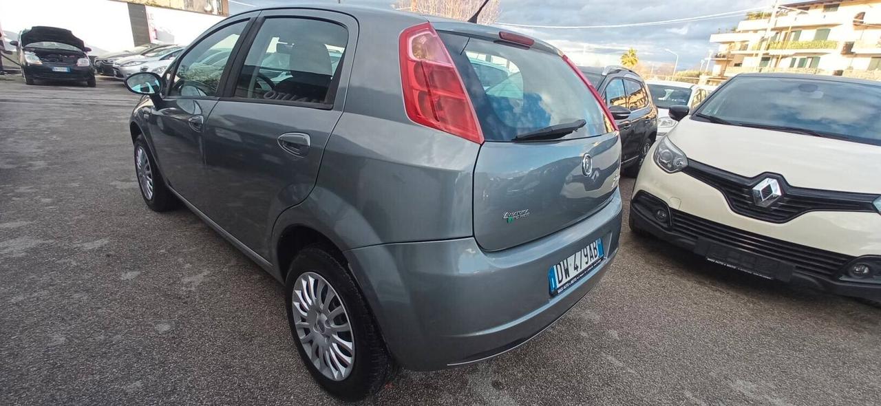 Fiat Grande Punto entra
