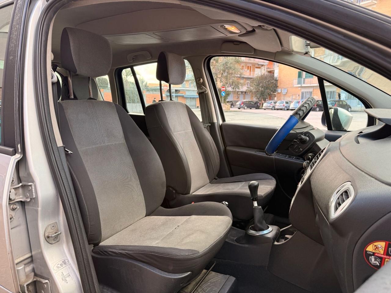 Renault Modus Grand 1.5 dCi 85CV Expression