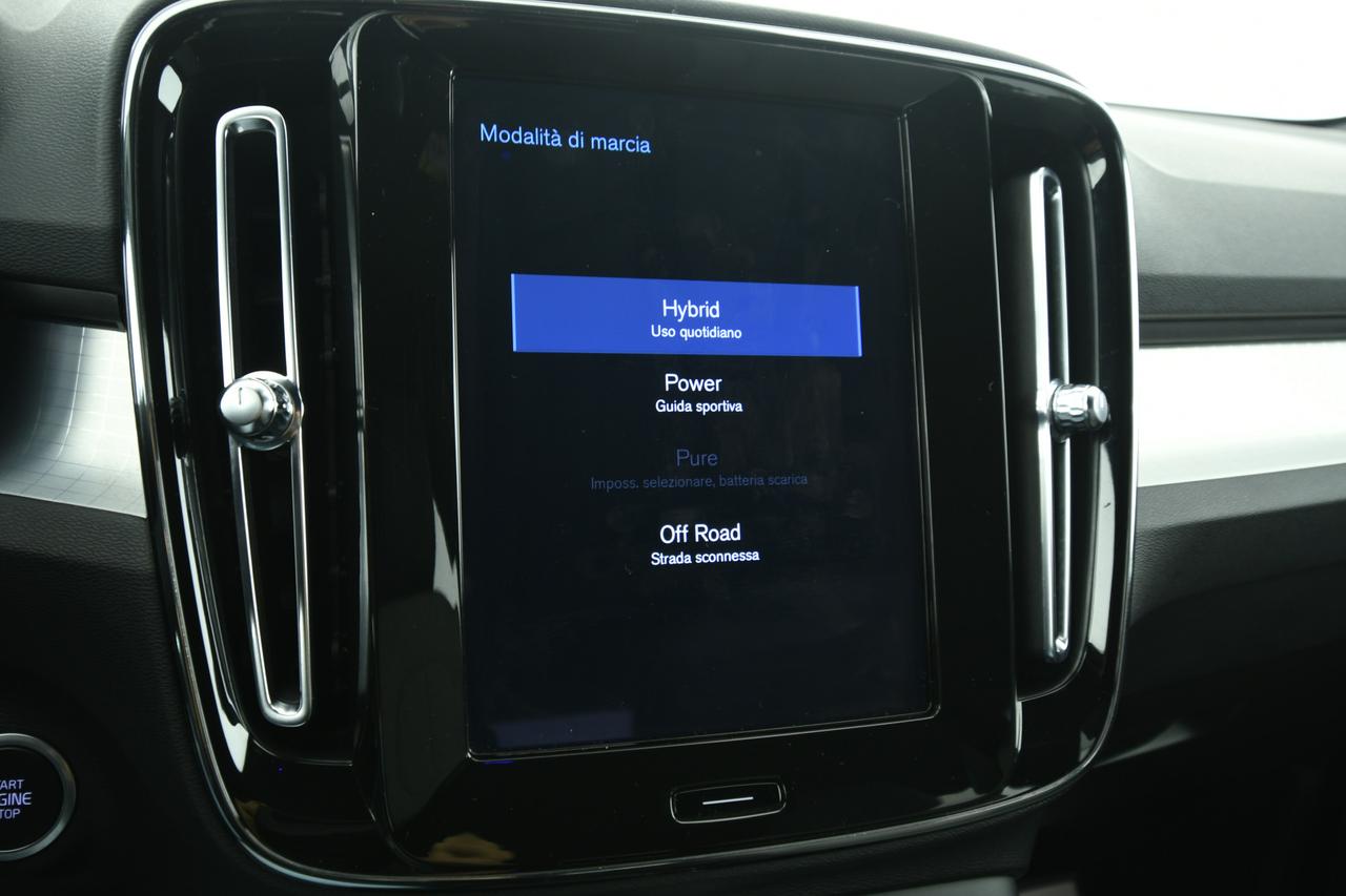 VOLVO XC40 N1 T4 recharge plug-in hybrid Core auto PREZZO+IVA+CAMERA