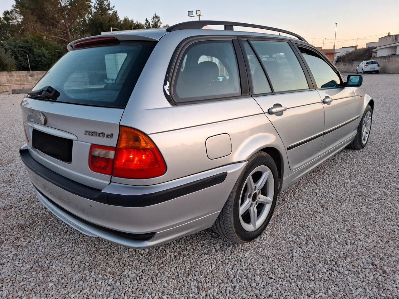 Bmw 320 320d Touring Futura *PELLE-CERCHI IN LEGA*