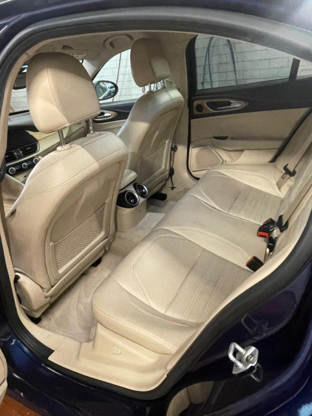 ALFA ROMEO Giulia 2.2 Turbodiesel 210 CV AT8 AWD Q4 Veloce