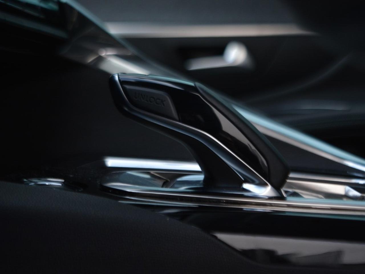 Peugeot 3008 1.6 hybrid phev 225cv allure pack e-eat8