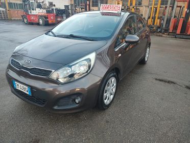 Kia Rio 1.1 CRDi, 5 PORTE, VEICOLO EURO 5A, GRANDINATA, OK NEOPATENTATI.