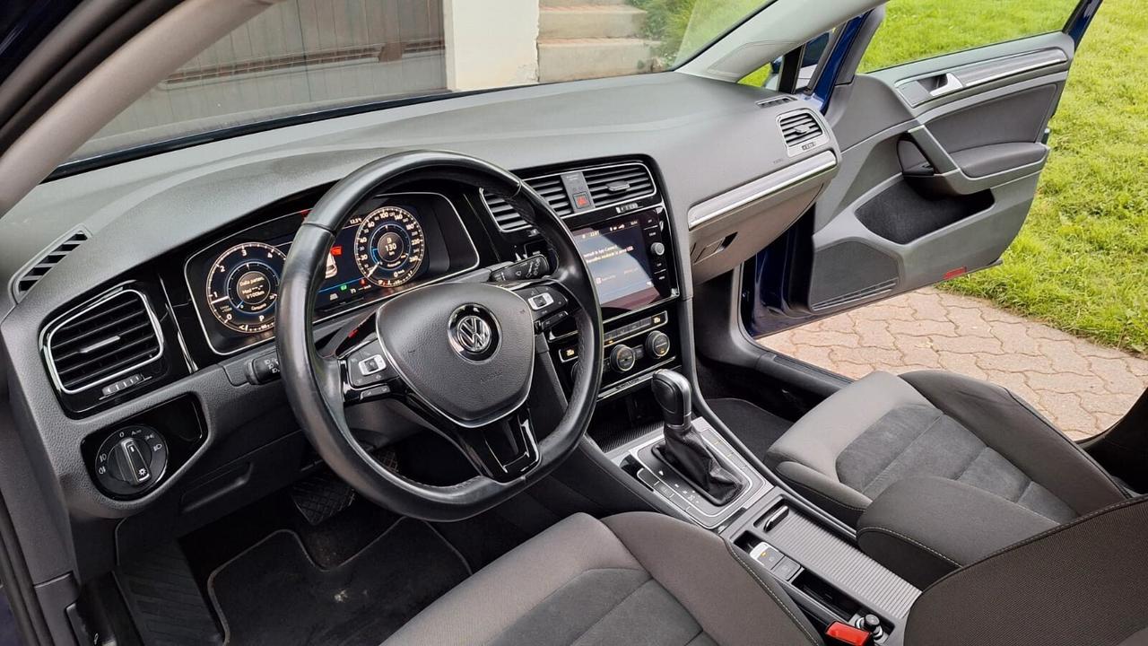 VW Golf 7.5 DSG 4MOTION VIRTUAL ACC 4x4