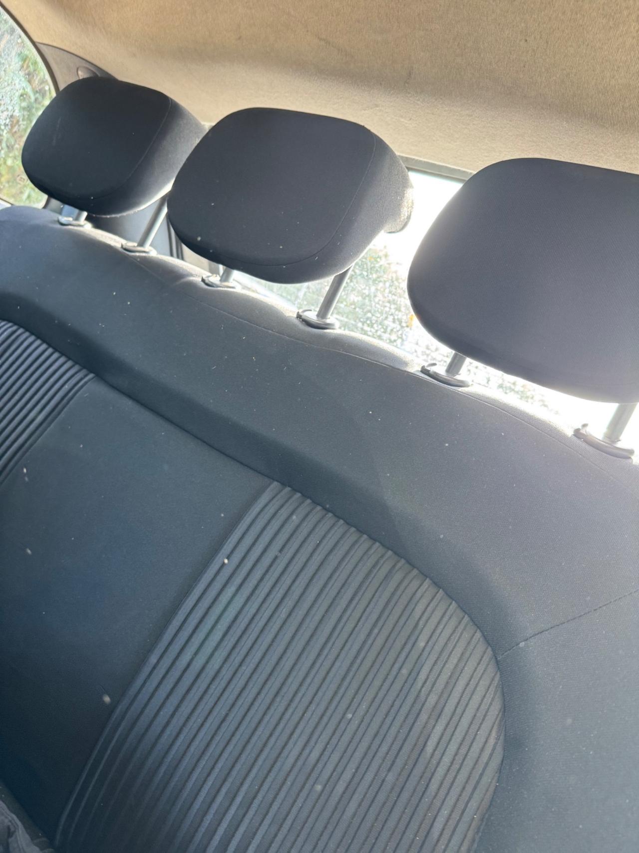 Lancia Ypsilon 1.3 MJT 75 CV Argento