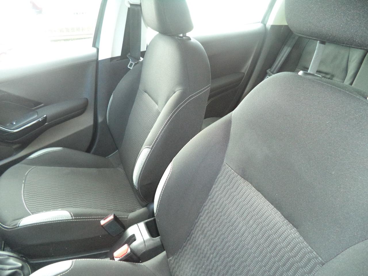 Peugeot 208 BlueHDi 75 5 porte Active